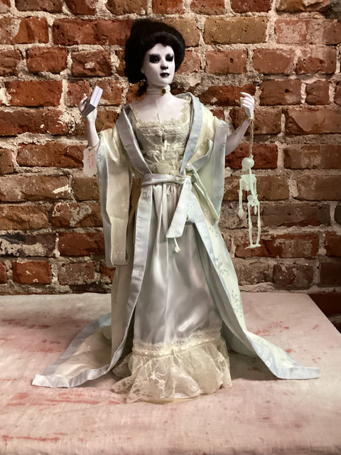 Laura's Spooky Hollow Dolls