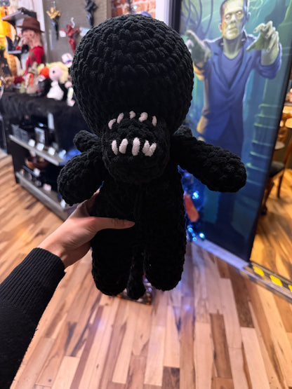 Peluche alienígena calaveras rebeldes