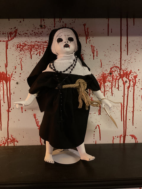 Laura’s Spooky Hollow Doll Nun Valak