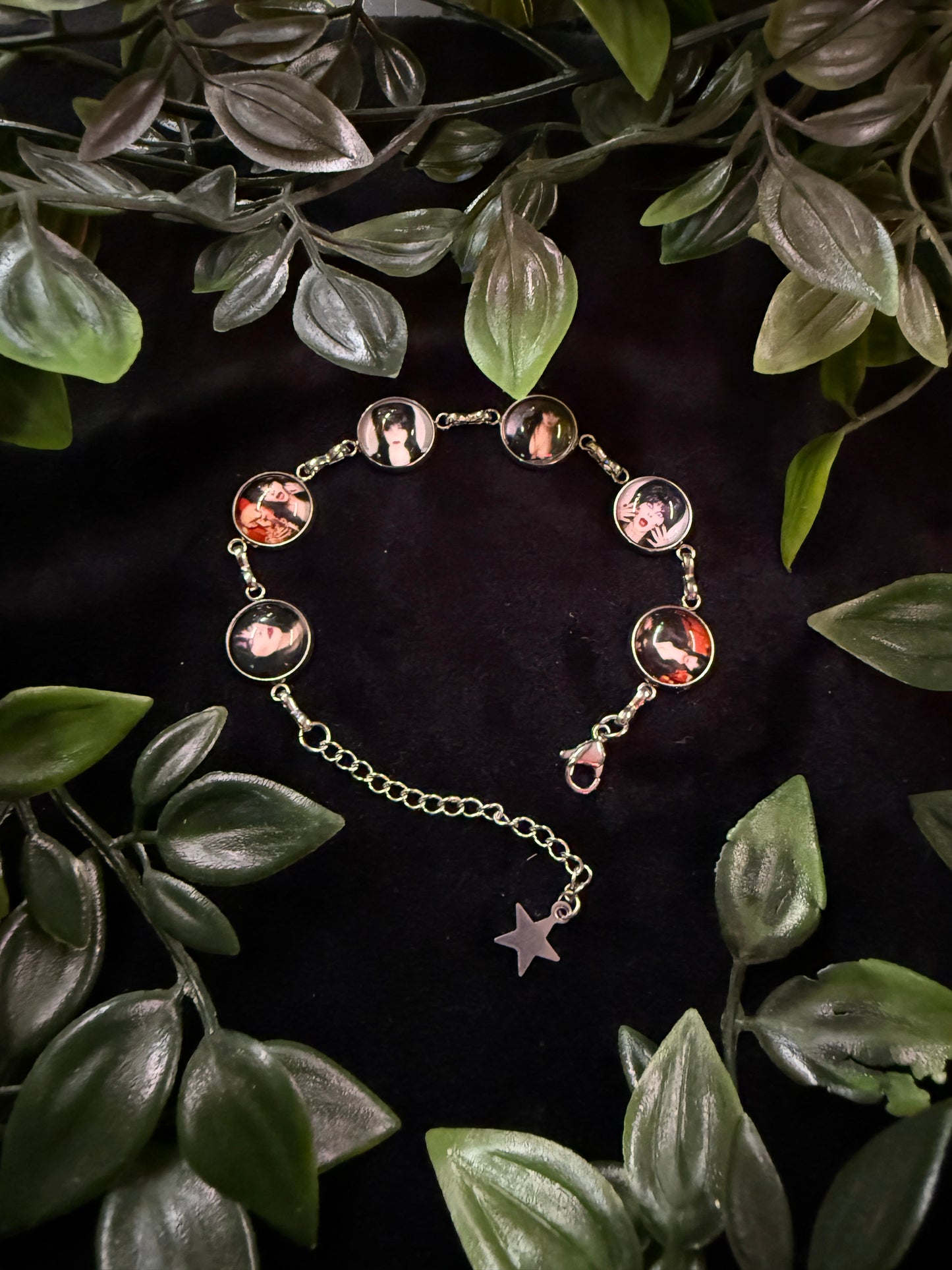 Ofrendas de cementerio Brazalete Elvira
