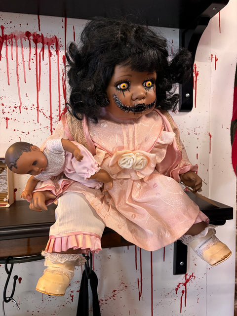 Laura's Spooky Hollow Doll Behati