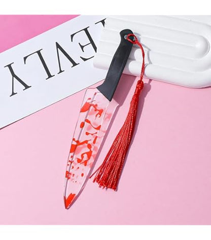 Marcapáginas de cuchillo con salpicaduras de sangre