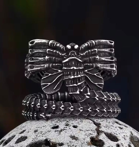 Alien Face Hugger Ring