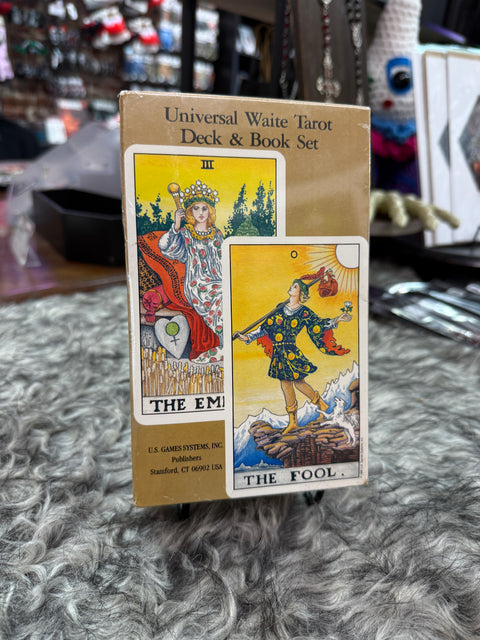 Universal Waite Tarot Deck & Book Set Vintage 1992