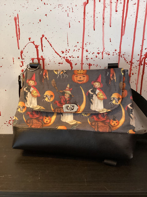 Baghag Emily Handmade Vintage Halloween II Purse
