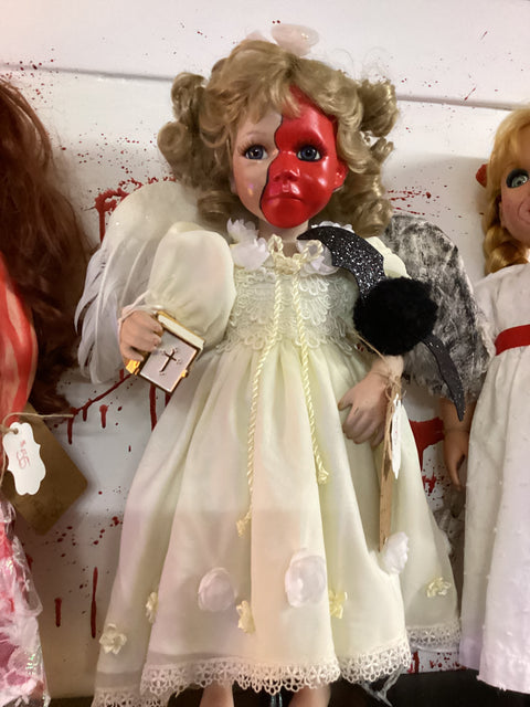 Laura’s Spooky Hollow Doll Good vs. Evil Lucy