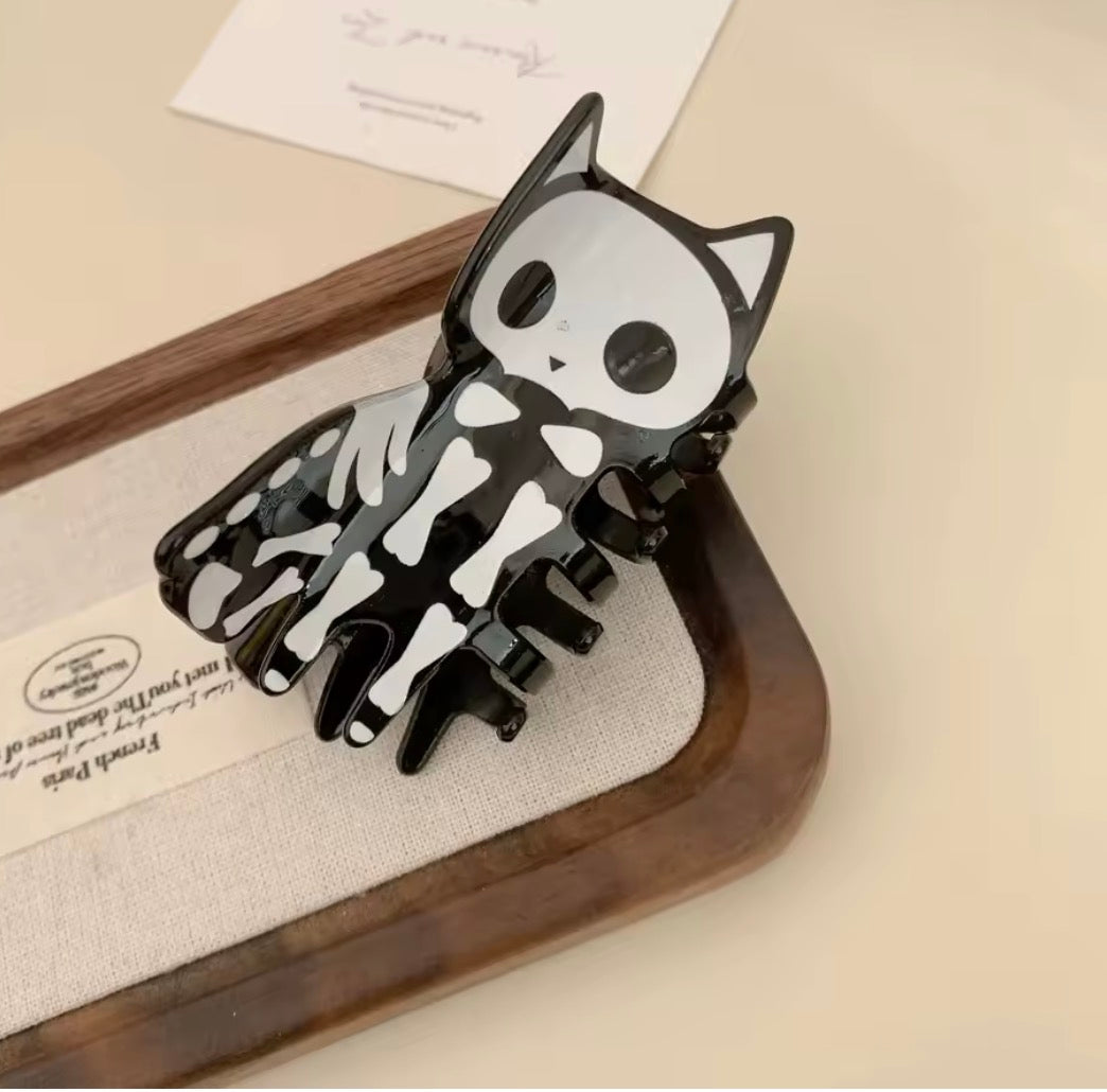 Skeleton Cat Hair Clip